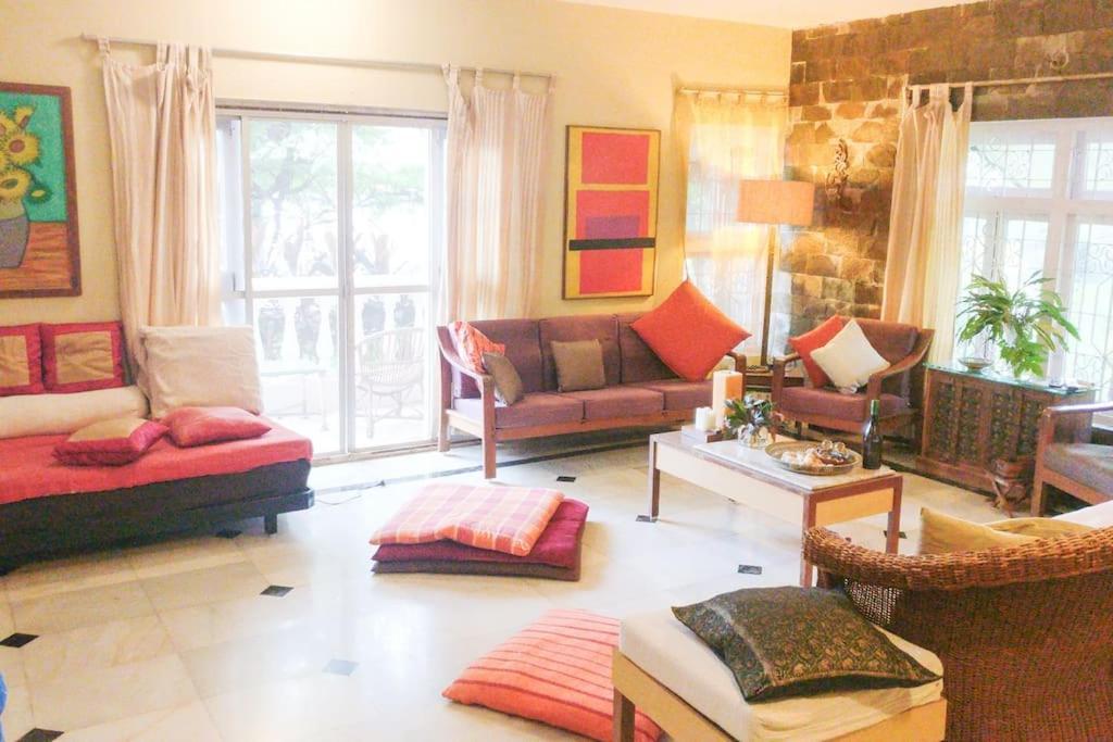Lonavala Francis Villa Exclusive 4-Bedroom Family Retreat With Pool エクステリア 写真