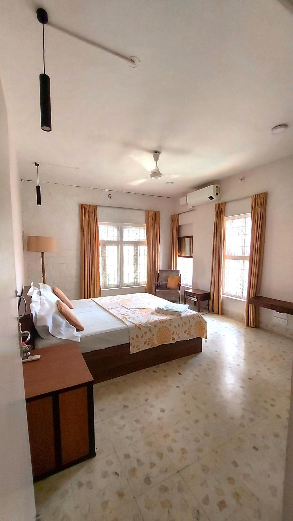 Lonavala Francis Villa Exclusive 4-Bedroom Family Retreat With Pool エクステリア 写真